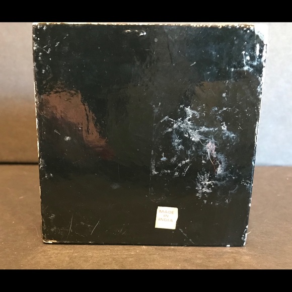 Vintage Wooden Box Hand Painted with Matching Wooden Ornament Made in India. - Picture 11 of 12